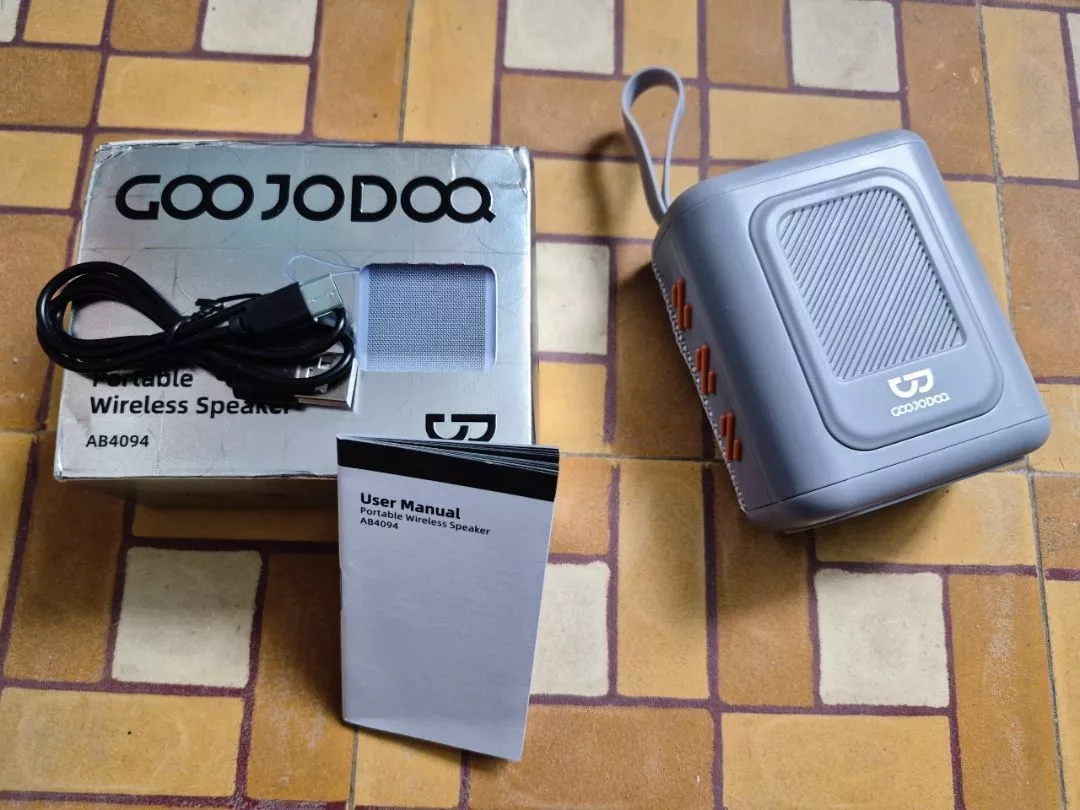 Loa Bluetooth GOOJODOQ - dùng ngoài trời với dây treo