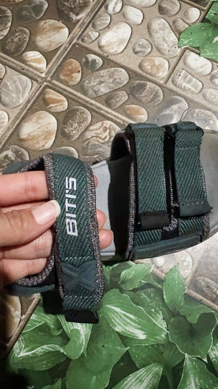 Sandal thông dụng Biti's Bé Trai BEB006900 size 30 đến 34 - ảnh 3