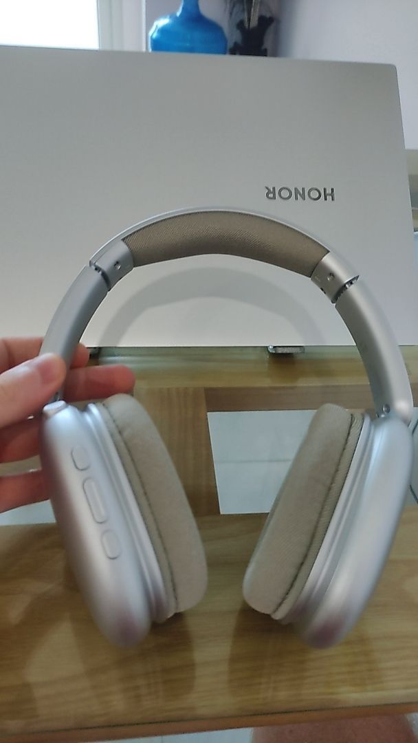 Tai nghe Lenovo LS107 dùng không dây