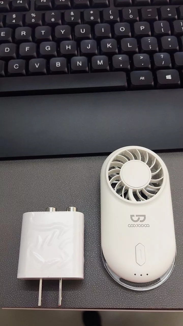 Cổng sạc Type-C của quạt