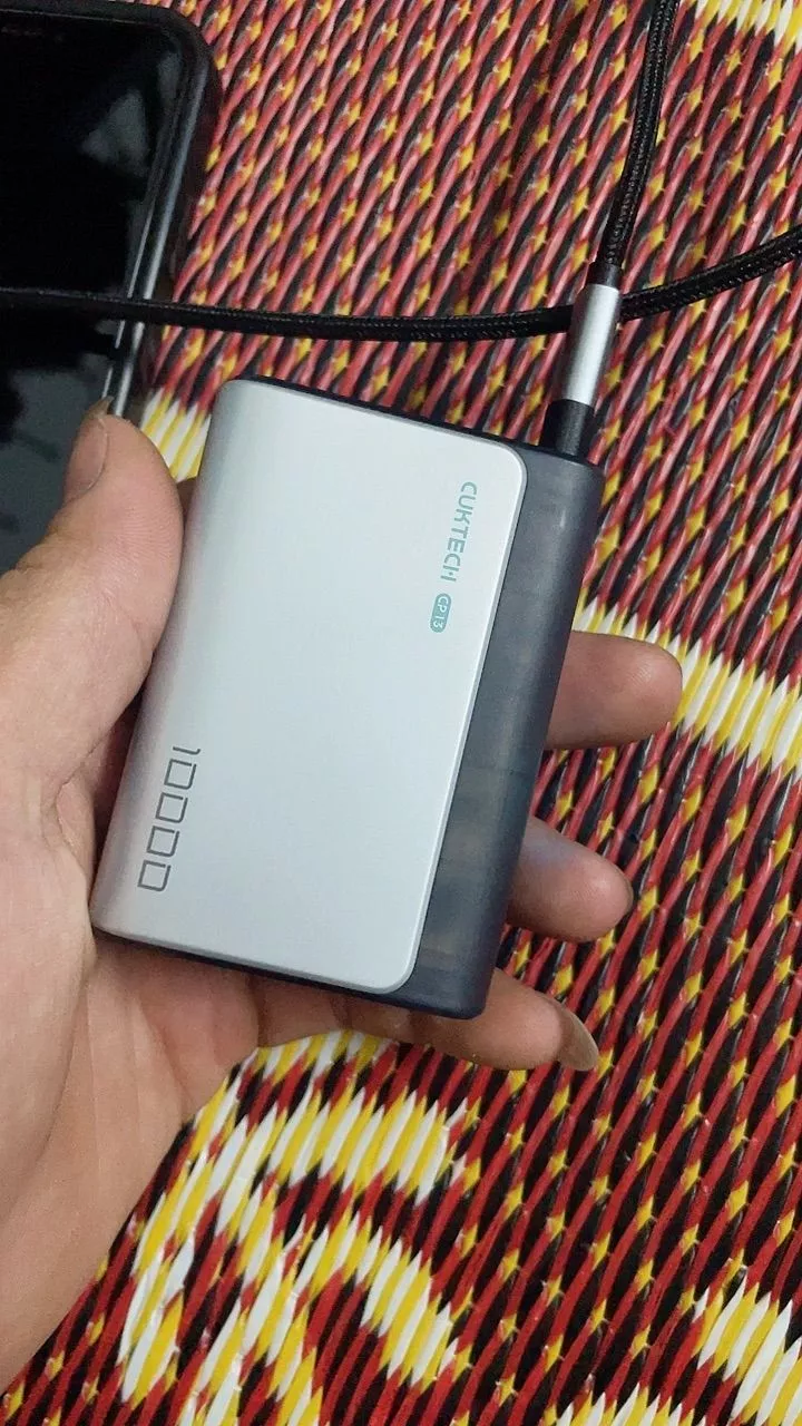 CUKTECH Mini 10000mAh với cổng USB-C và USB-A