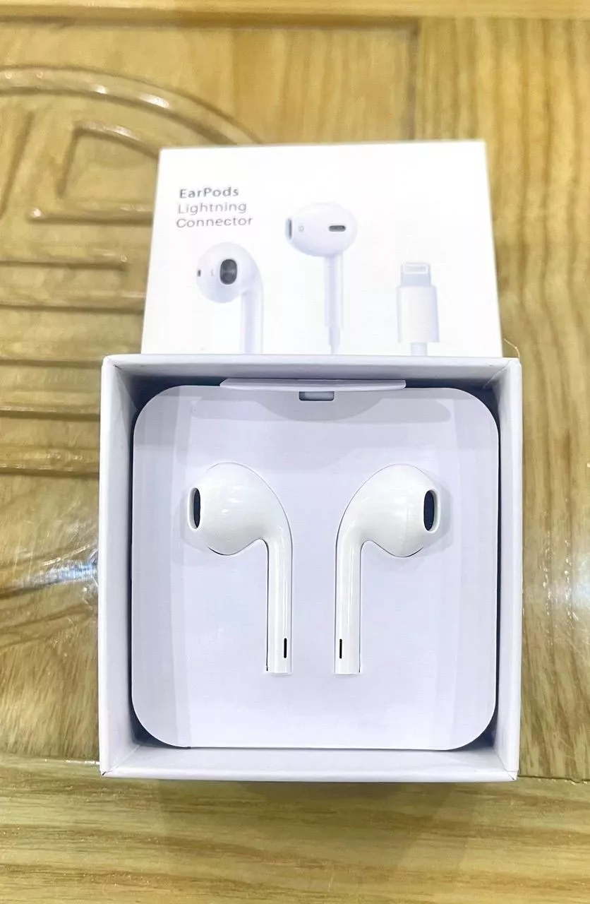 Mic và điều khiển trên dây