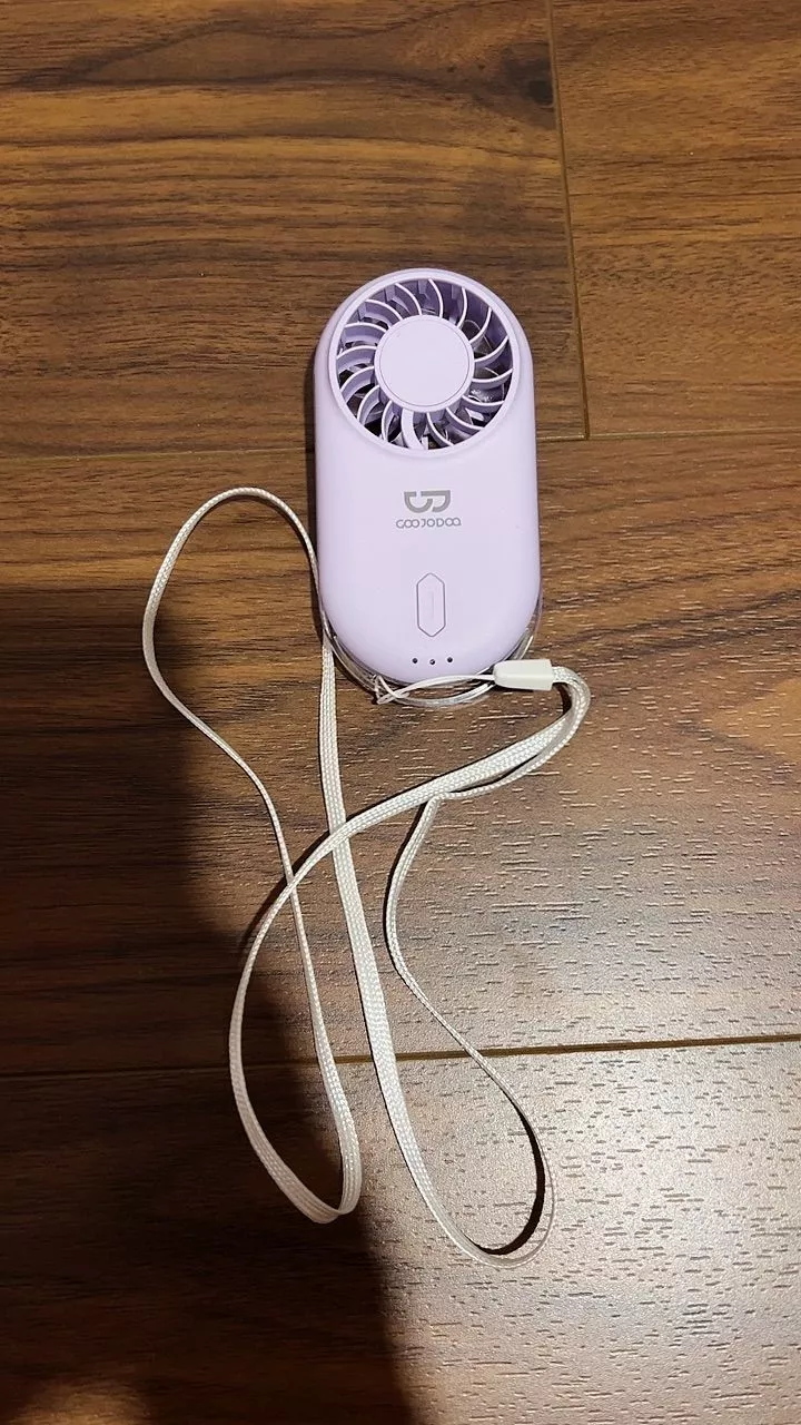 Quạt mini GOOJODOQ cầm tay