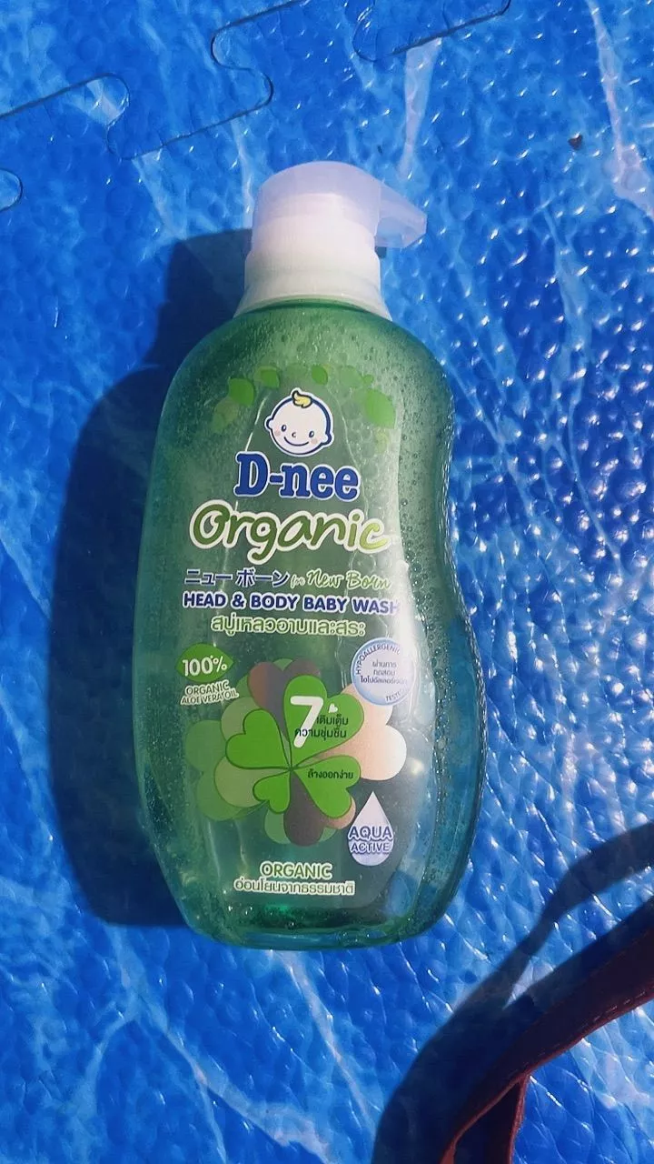 Sữa tắm gội D-nee