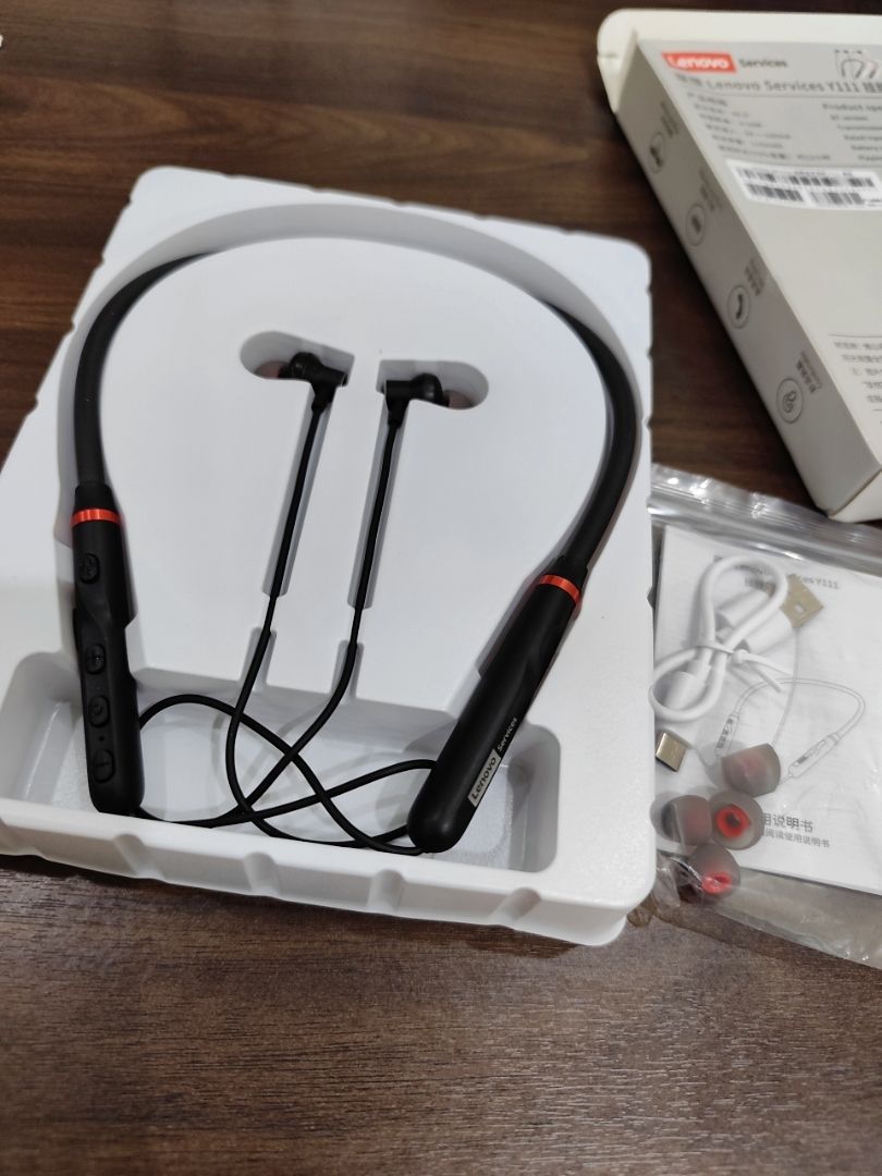 Tai nghe Bluetooth Lenovo Y111 màu đen
