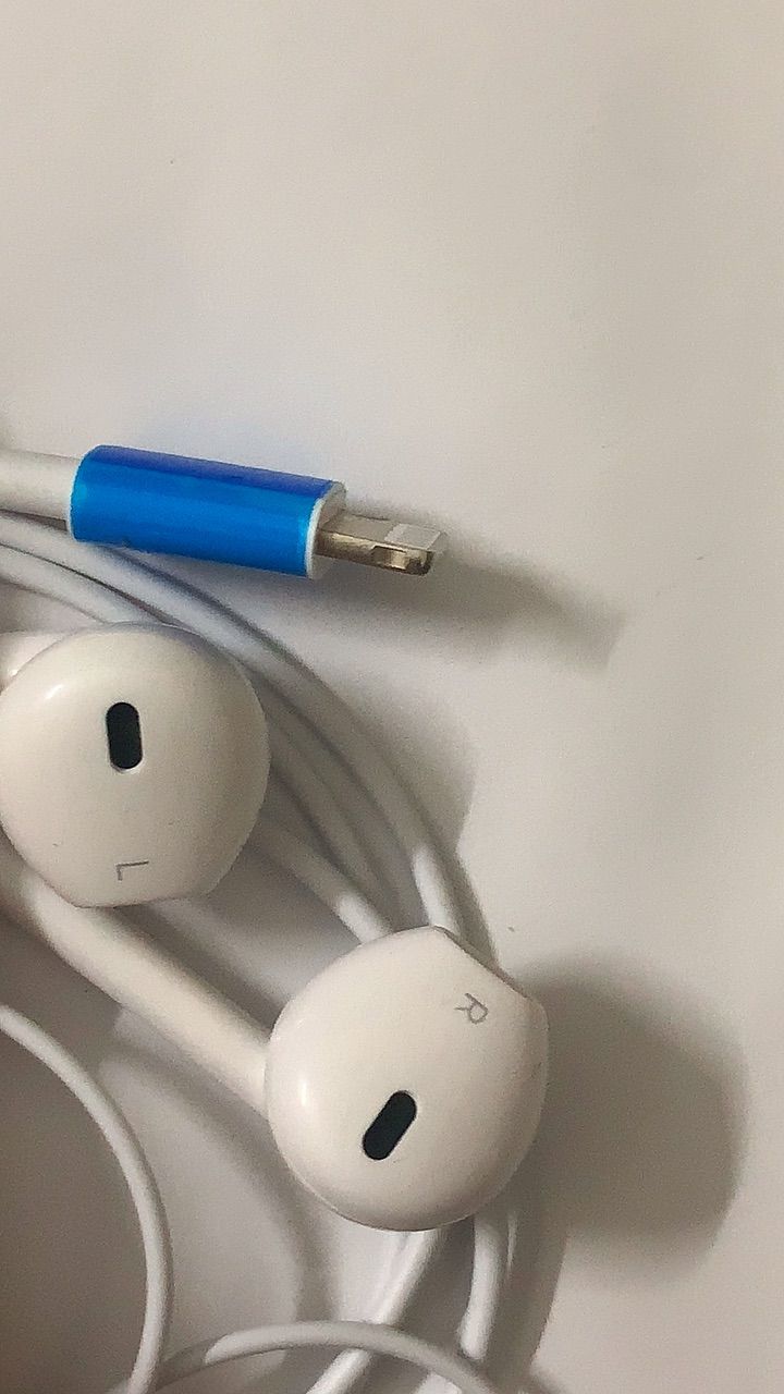 Tai nghe dây iPhone chân dẹt và chân 3.5MM kết nối Bluetooth có Mic dành cho điện thoại/máy tính PC - ảnh 9