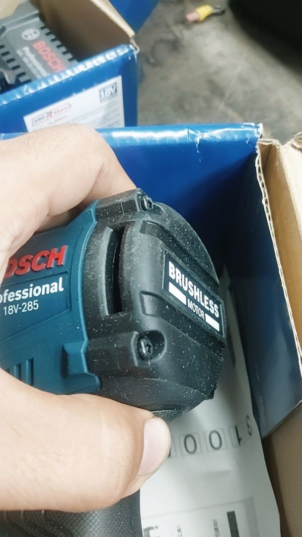 Pin và bộ sạc Bosch Professional 18V