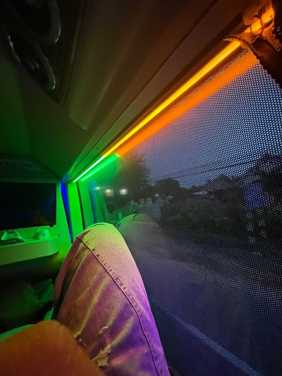 Cổng kết nối và thiết kế màn hình VSP