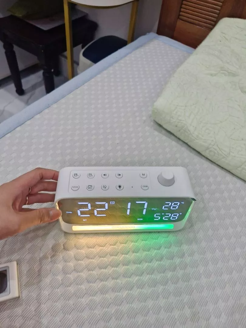 Loa đồng hồ GOOJODOQ hiển thị màn hình