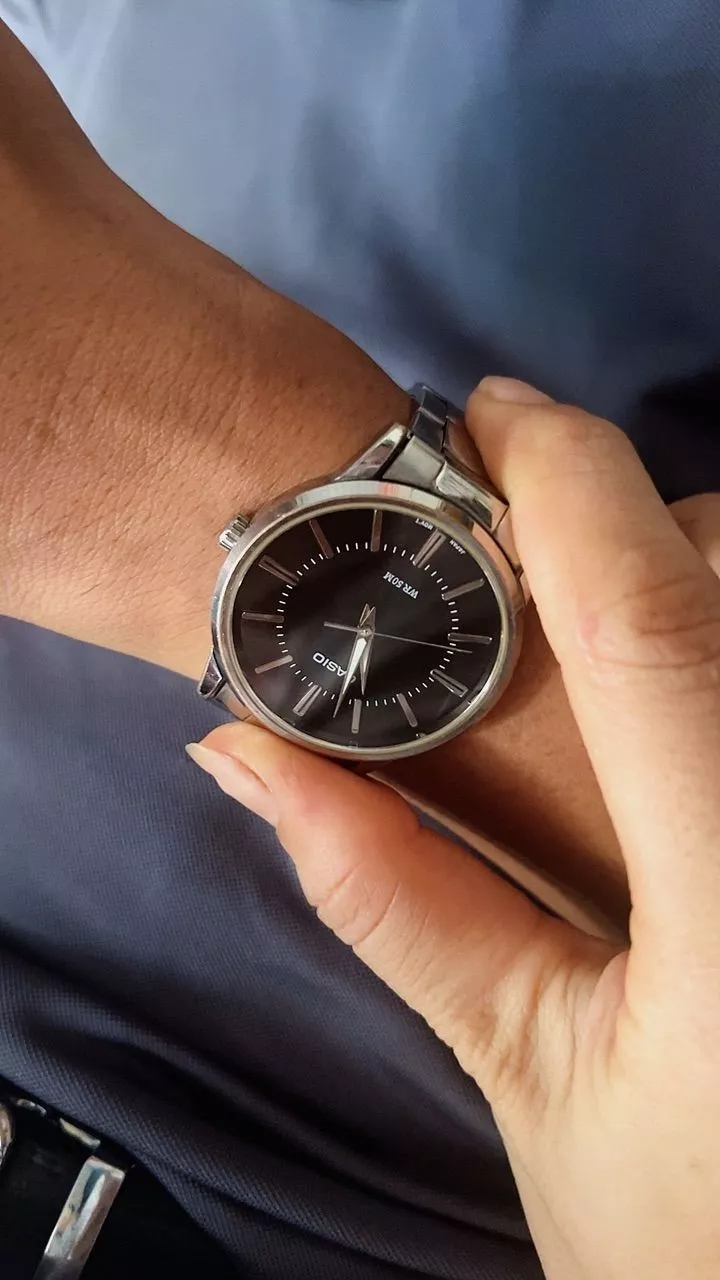Chi tiết đồng hồ nam Casio MTP-VT01