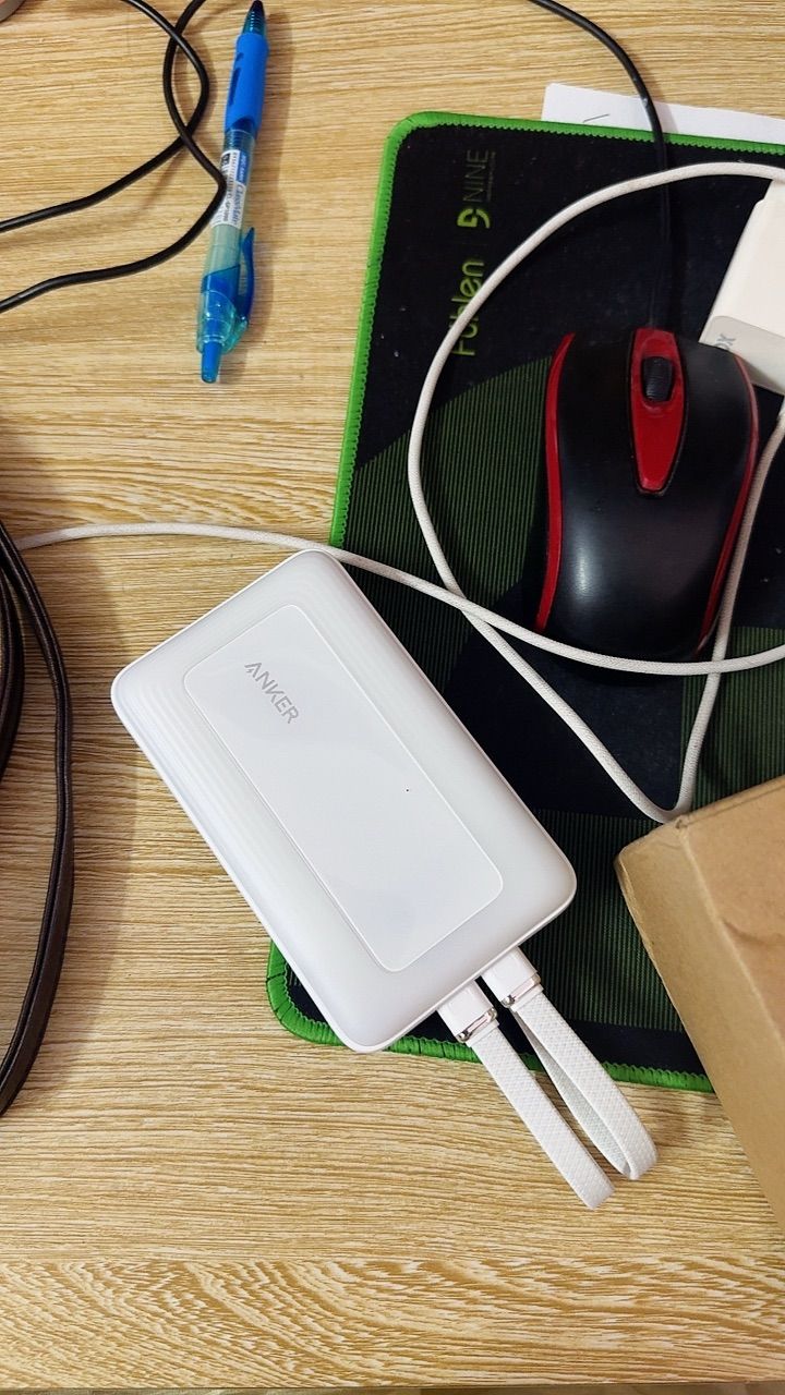 Thiết kế sạc dự phòng ANKER