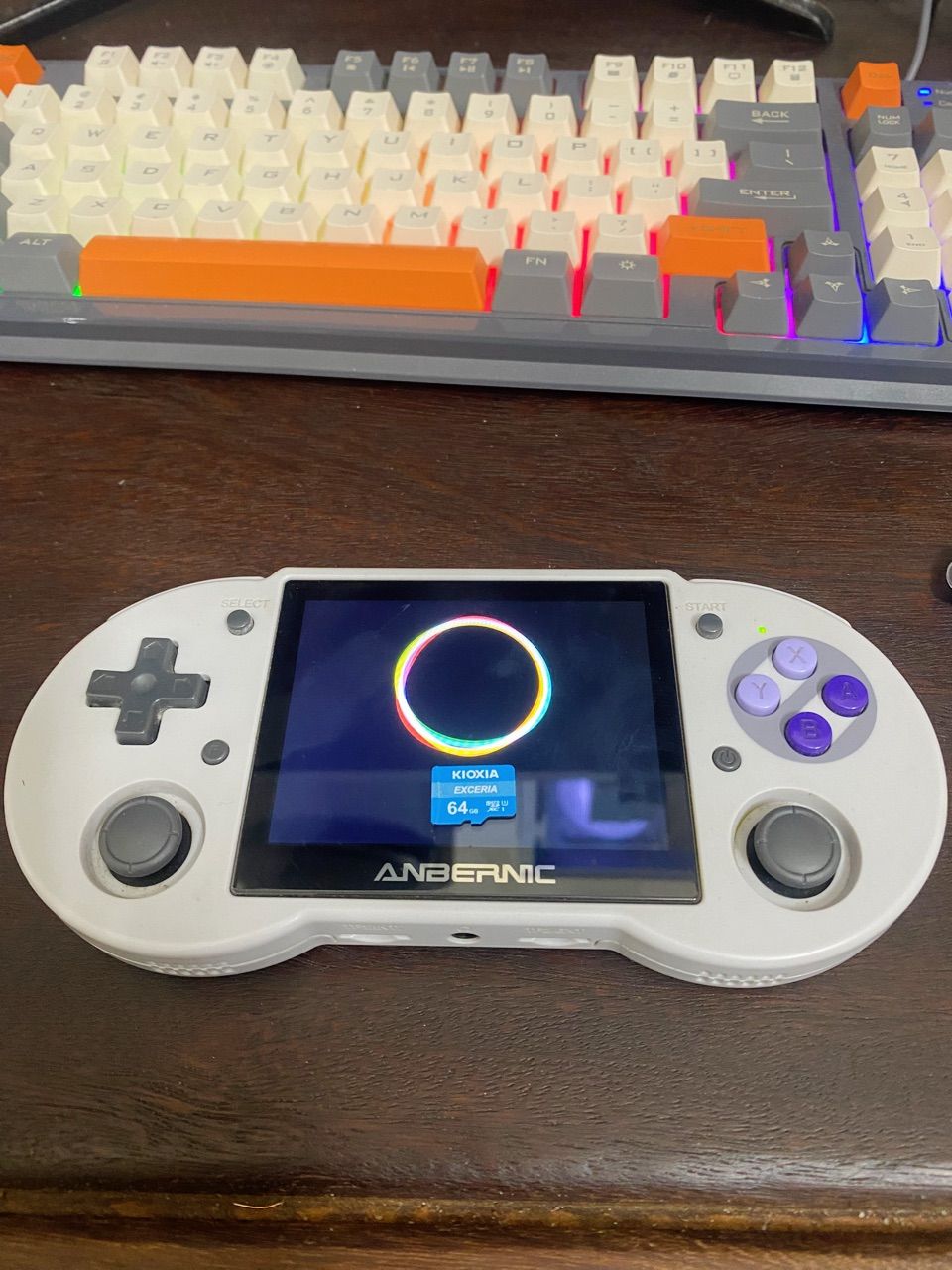 Thẻ nhớ dùng cho máy chơi game giả lập