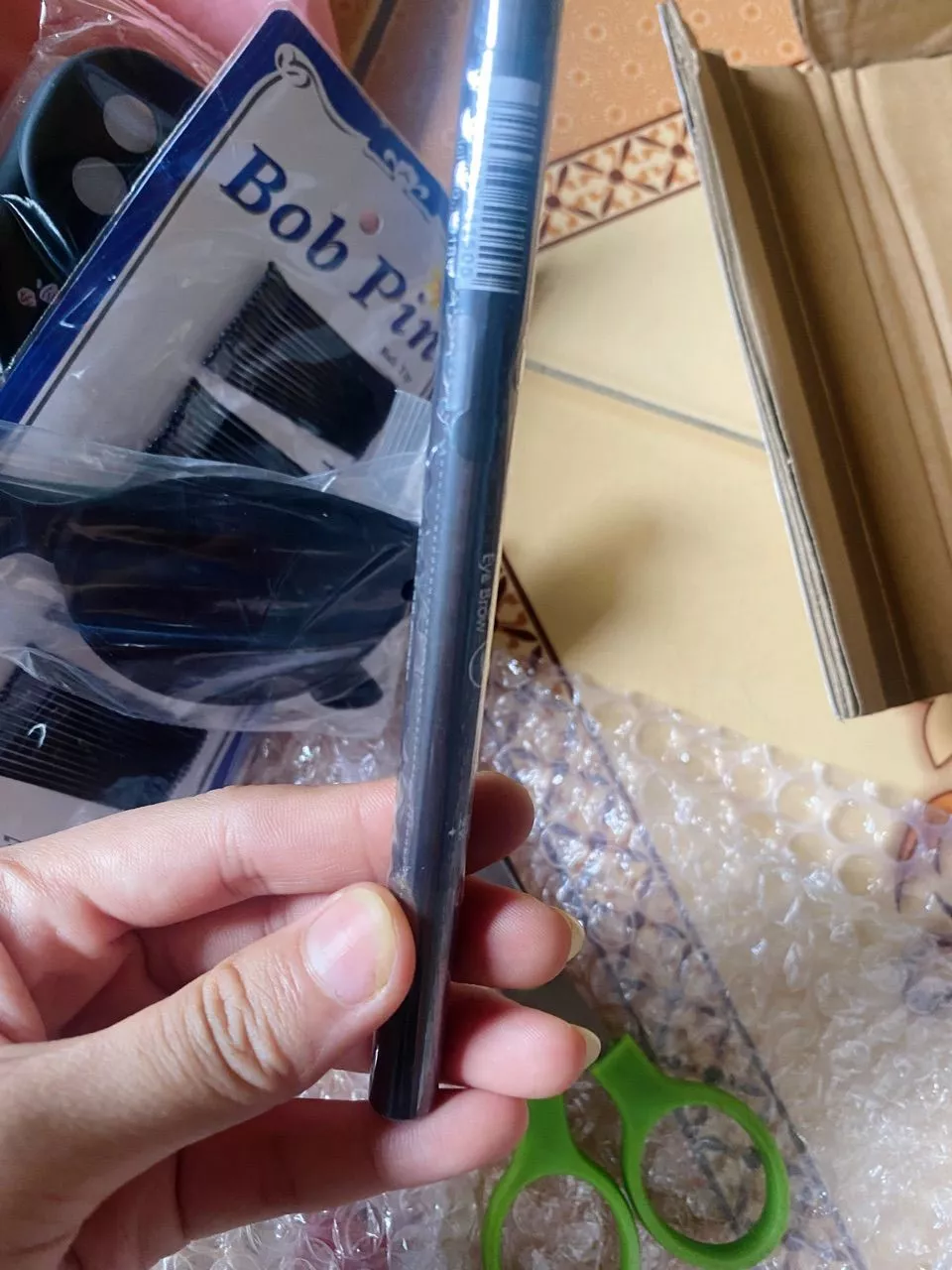 Thông tin bút kẻ lông mày FOCALLURE không thấm nước