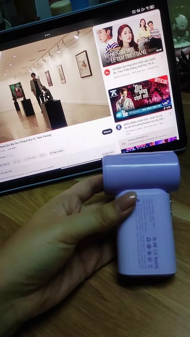 Quạt mini GOOJODOQ GFS017 pin 3600mAh sạc Type-C