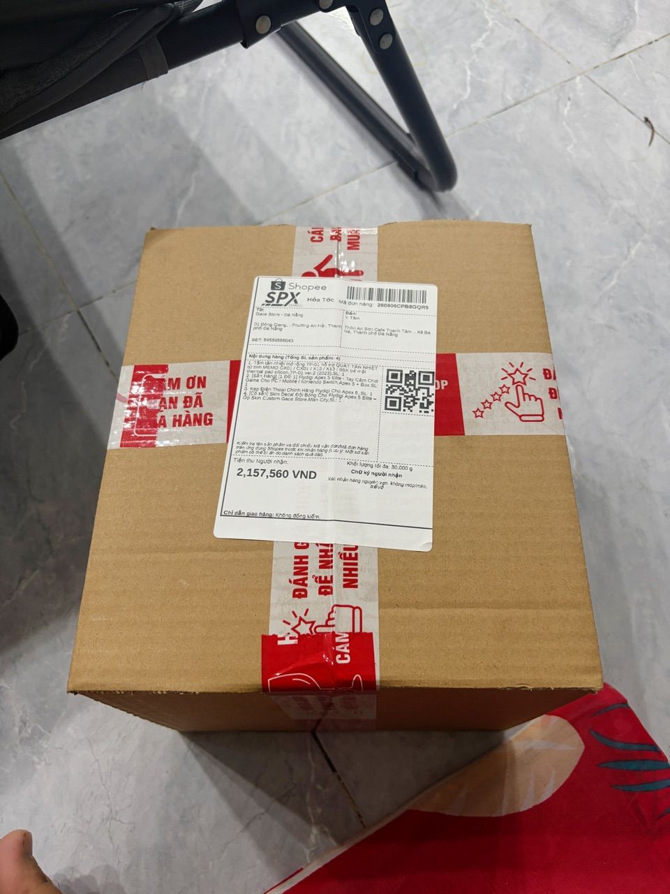 Kẹp điện thoại Flydigi thiết kế đồng bộ