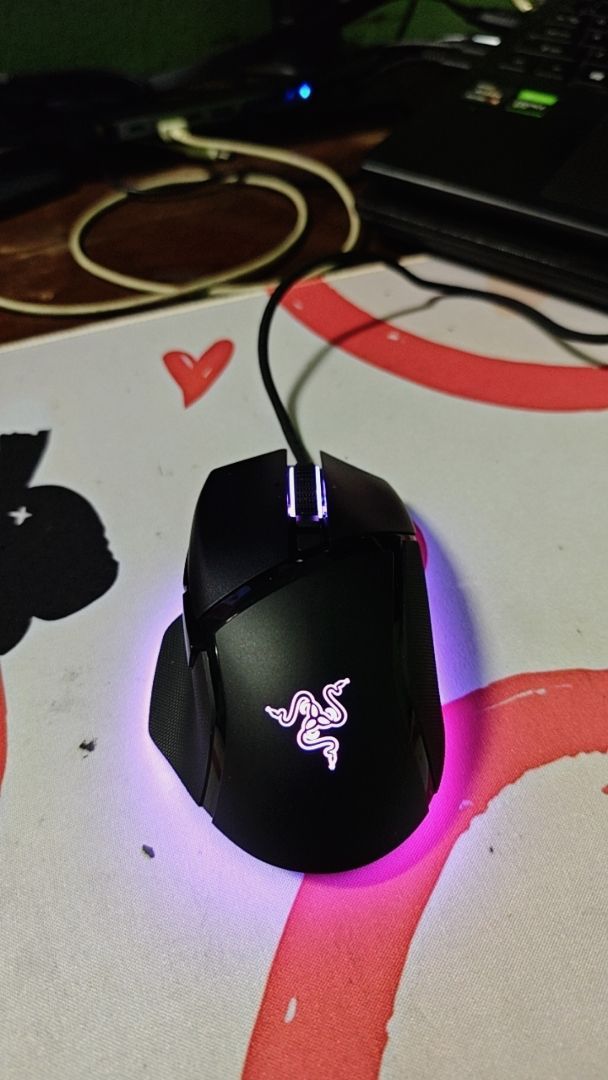Thiết kế chuột Razer Basilisk V3
