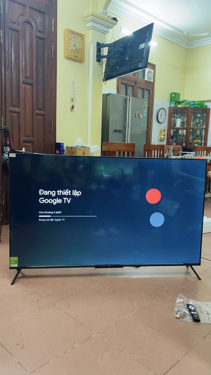 Các tính năng trên Google Tivi Coocaa 65Y84