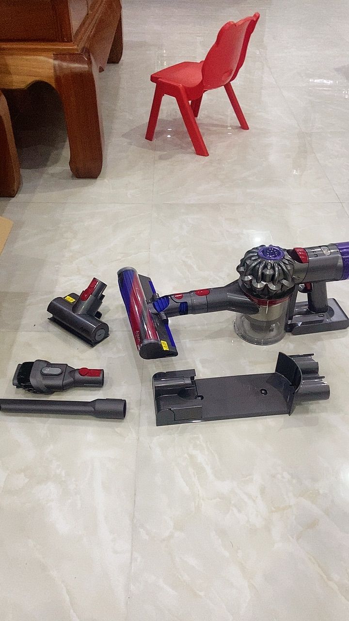 Thân máy hút bụi Dyson V8 Slim Fluffy