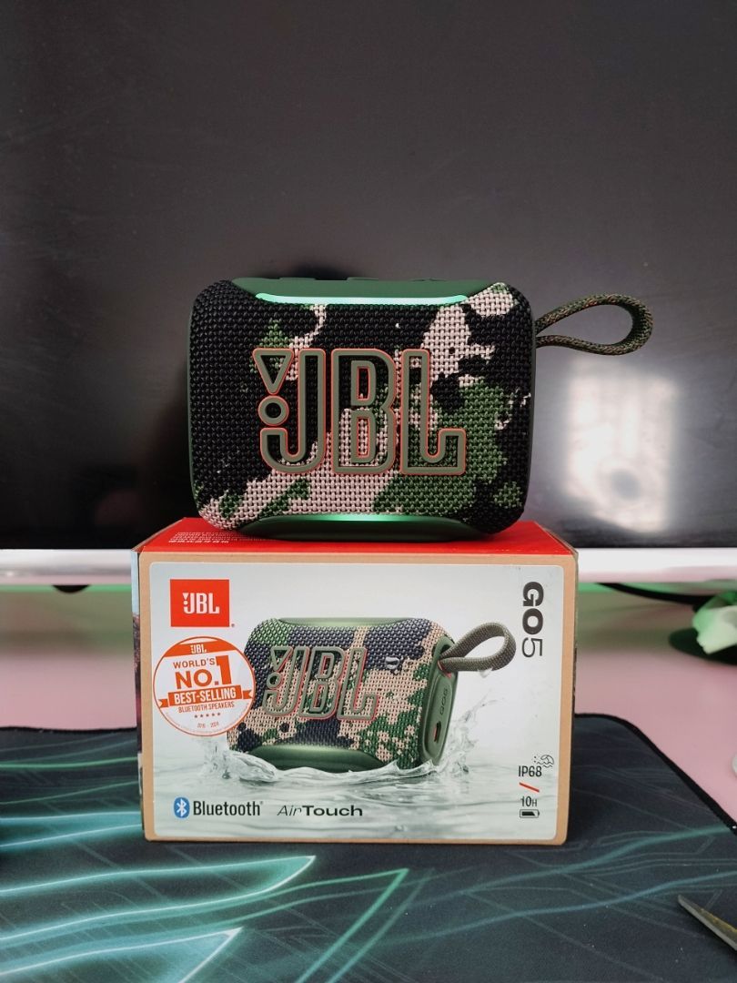 JBL Go 5 nhỏ gọn
