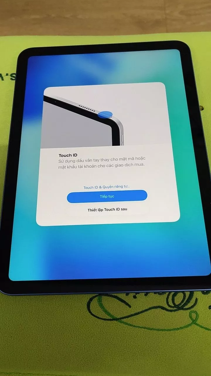 Apple iPad A16 11 inch 2025 - màn hình Liquid Retina
