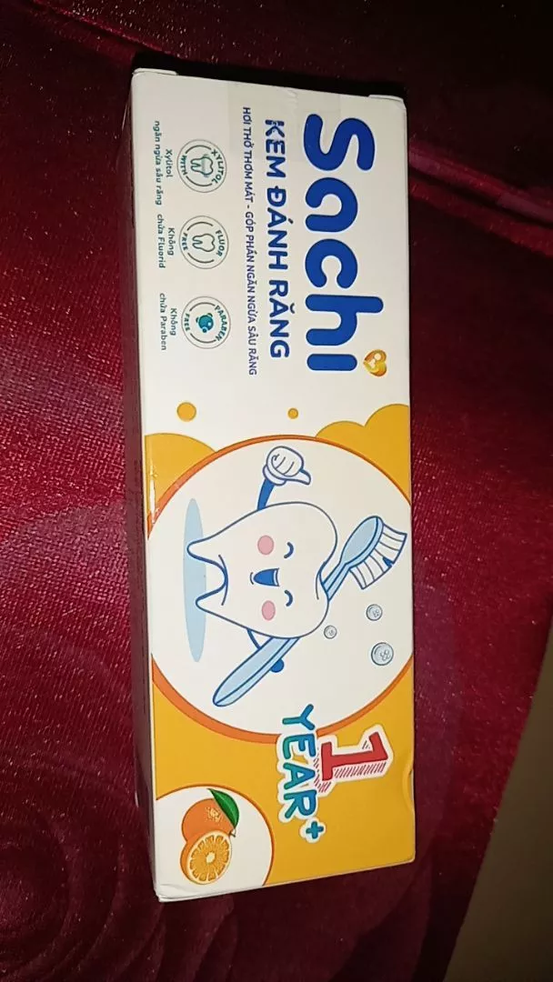 Kem đánh răng cho bé Sachi