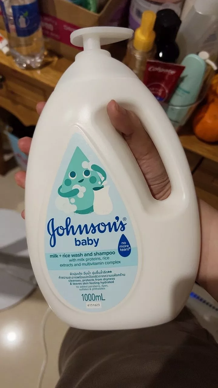 Sữa tắm Johnson's Baby 1000ml cho mẹ và bé