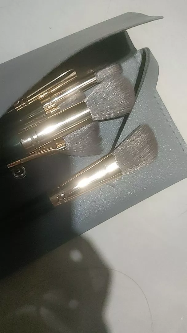 Chi tiết lông cọ nylon mềm mại