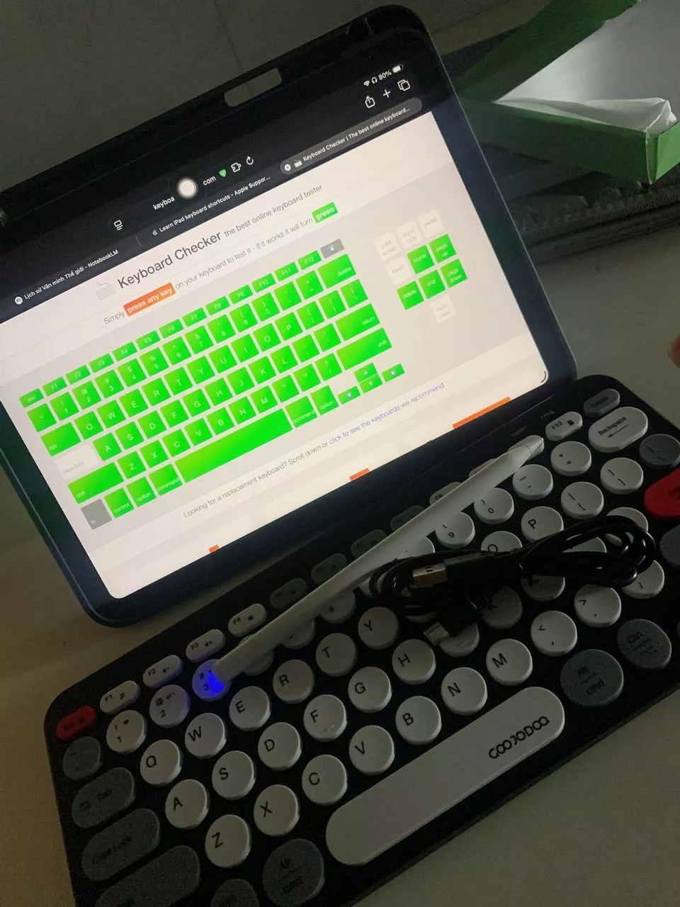 Thiết kế bàn phím mini retro