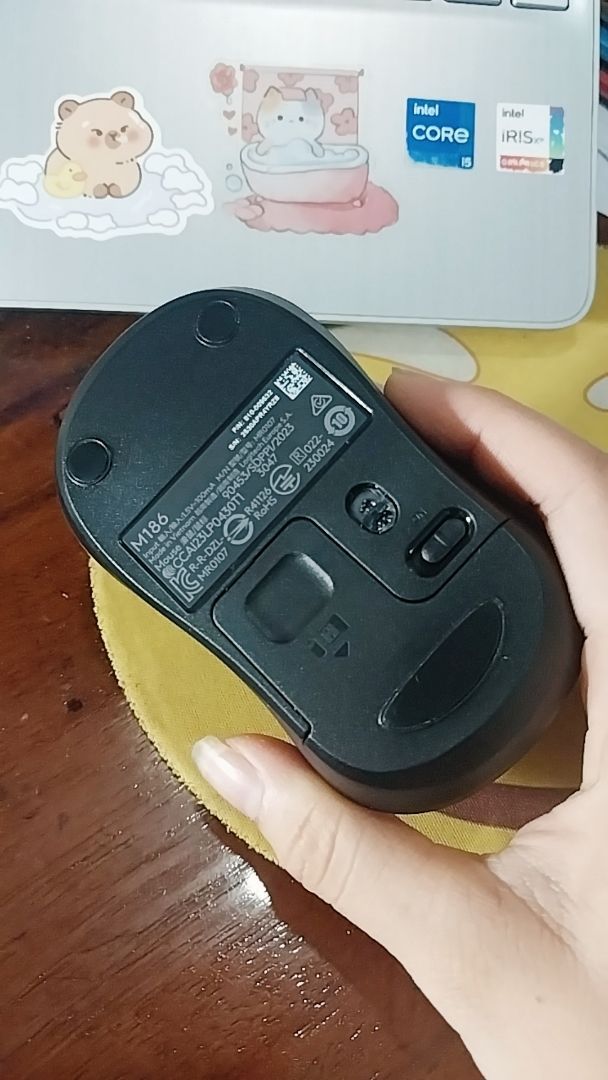 Đầu thu USB nano Logitech M186