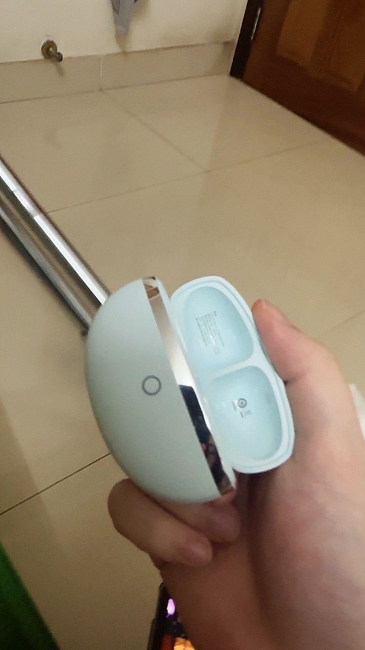 Thiết kế tai nghe Lenovo RS109