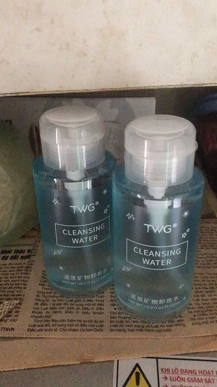 Nước tẩy trang TWG 300ml cho da nhạy cảm