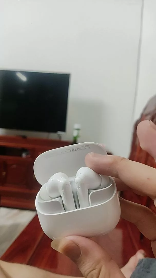 Tai nghe Baseus màu đen