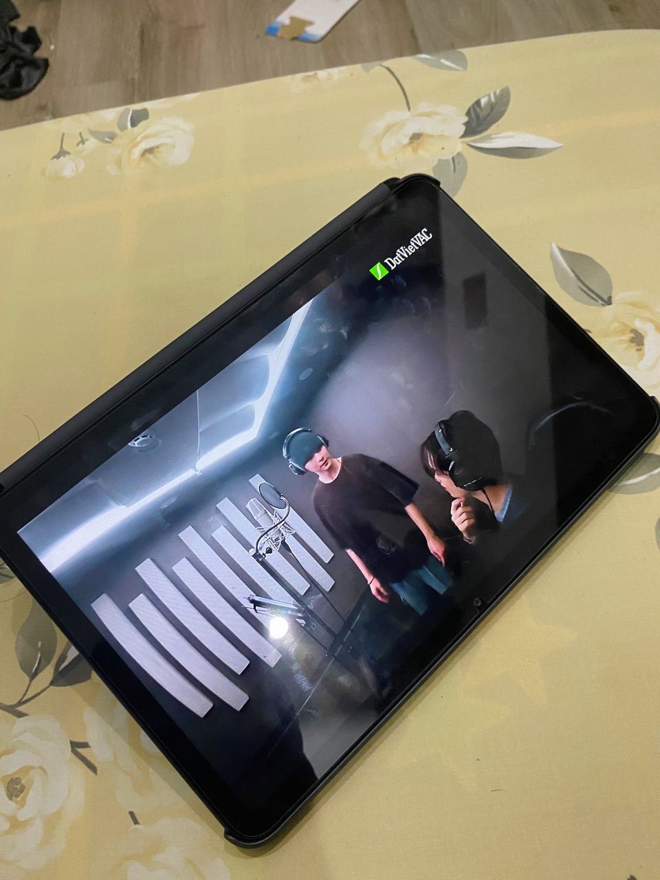 Mặt trước máy tính bảng Redmi Pad 2