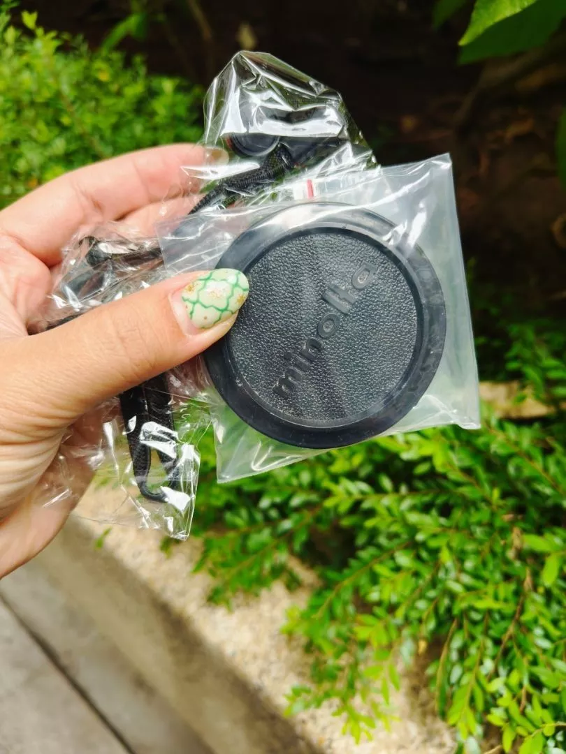 Dây chống rơi nắp lens - đầu keo dán vào ống kính