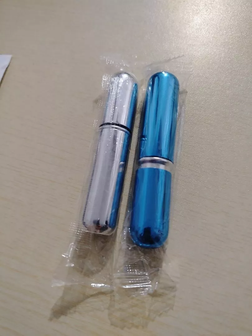 Lọ Chiết Nước Hoa Mini 5ml Vỏ Nhôm, Lỗ Chiết Đáy Tiện Lợi