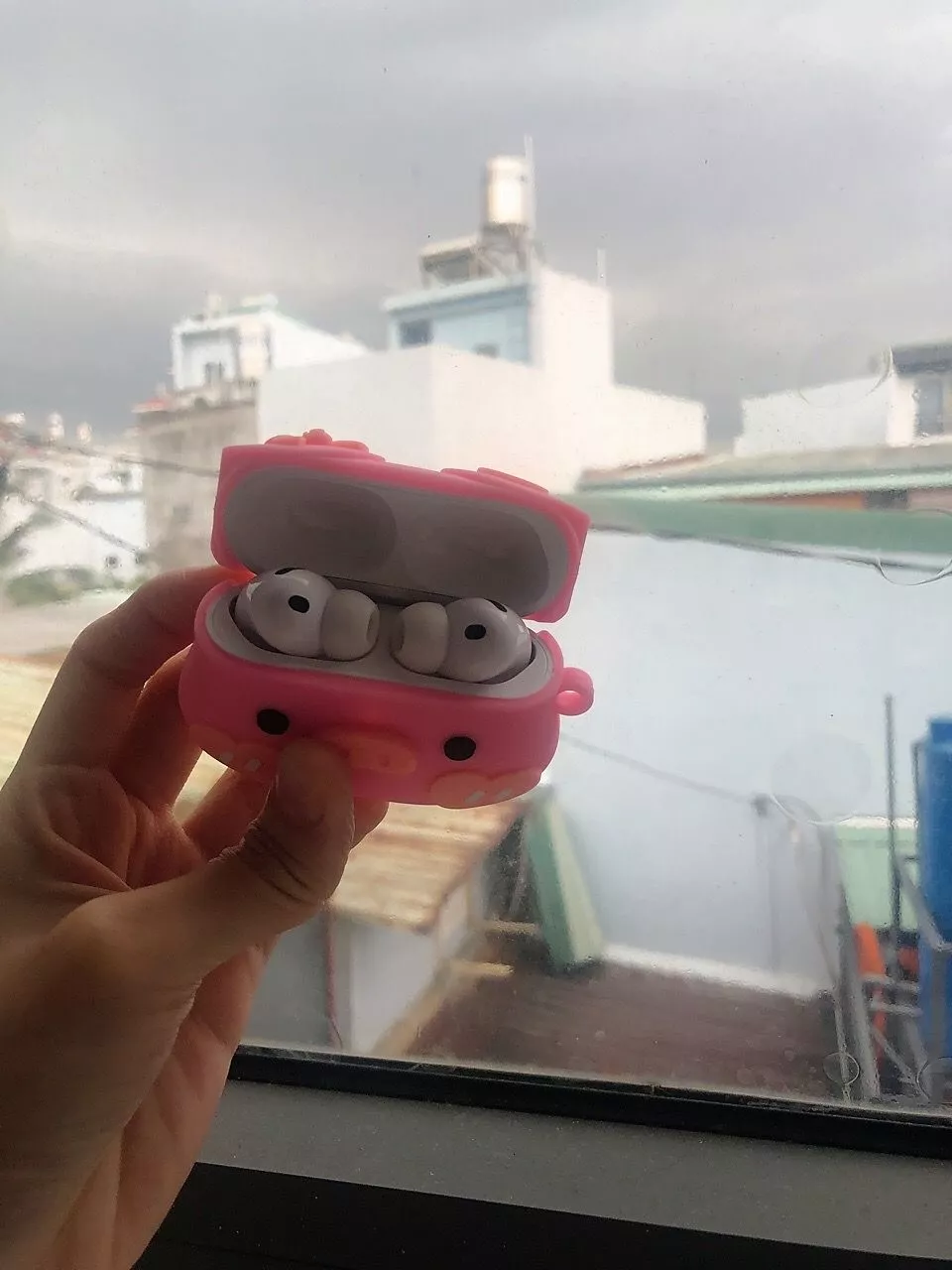 Hộp sạc tai nghe PRO3