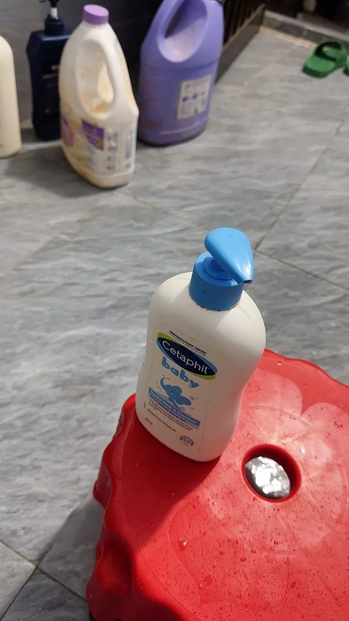 Sữa tắm gội 2 trong 1 Cetaphil Baby 400ml