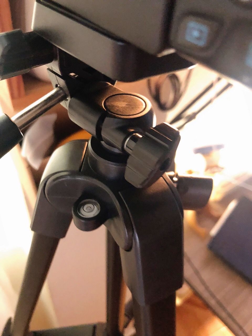 Cấu trúc chân tripod Kingjoy