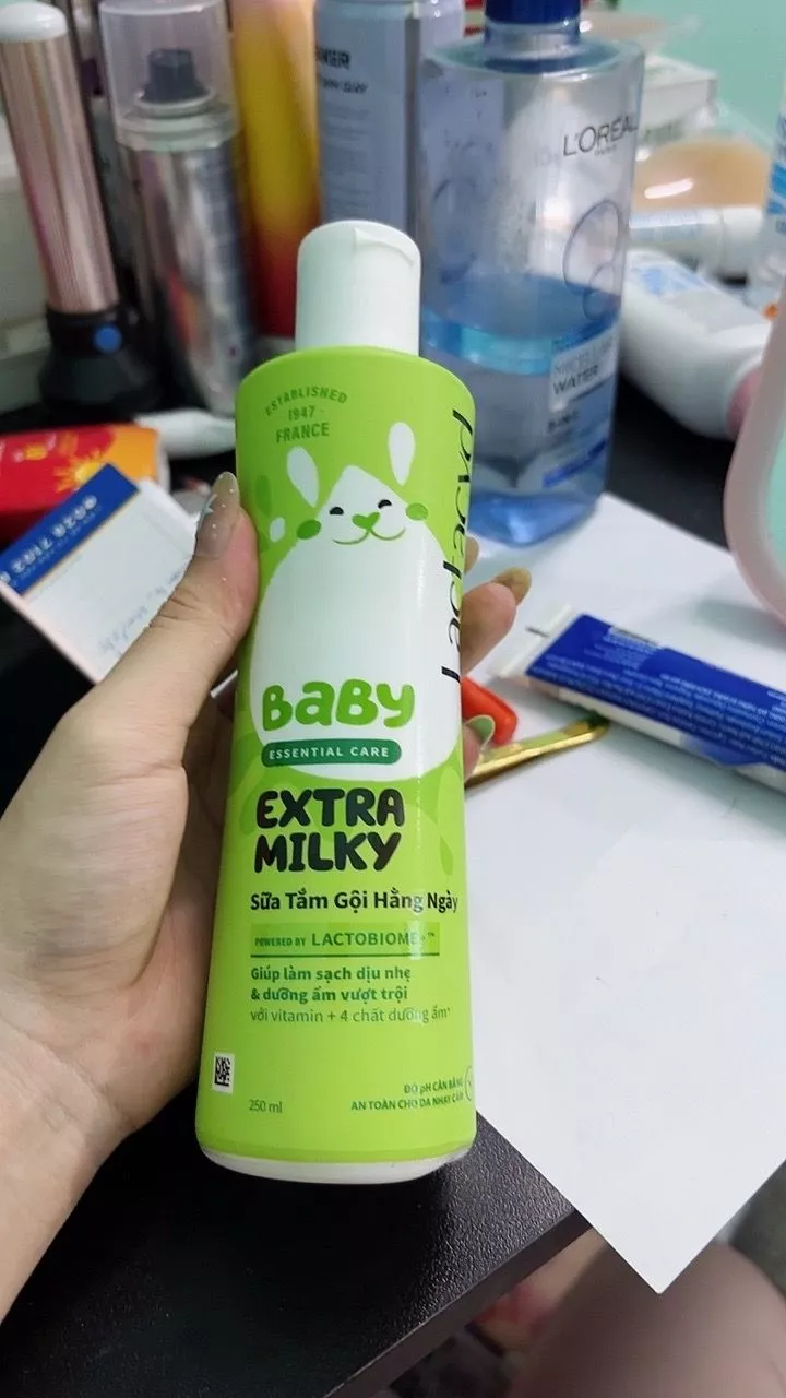 Bao bì Lactacyd Milky cho trẻ em