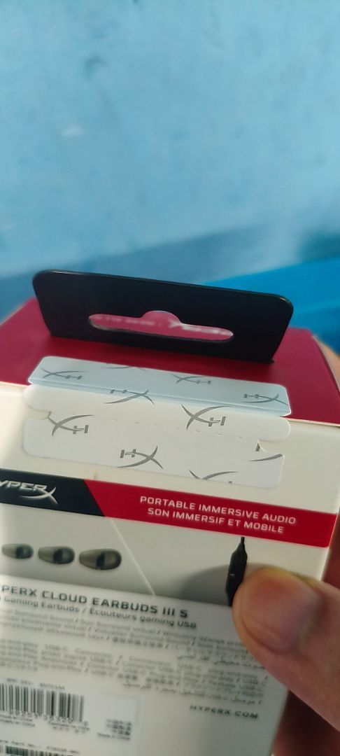 Thiết kế in-ear HyperX Cloud Earbuds III
