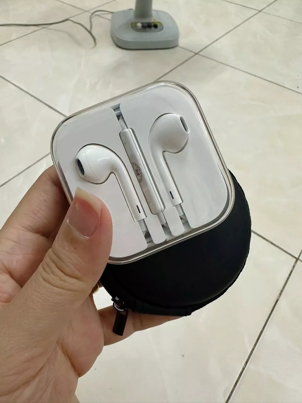 Chi tiết tai nghe jack 3.5mm