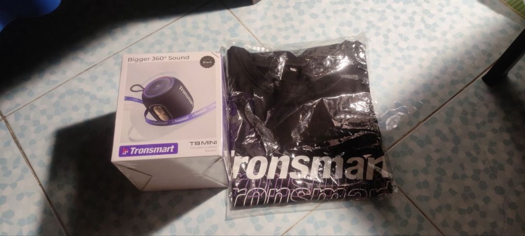 Áo thun thời trang Tronsmart