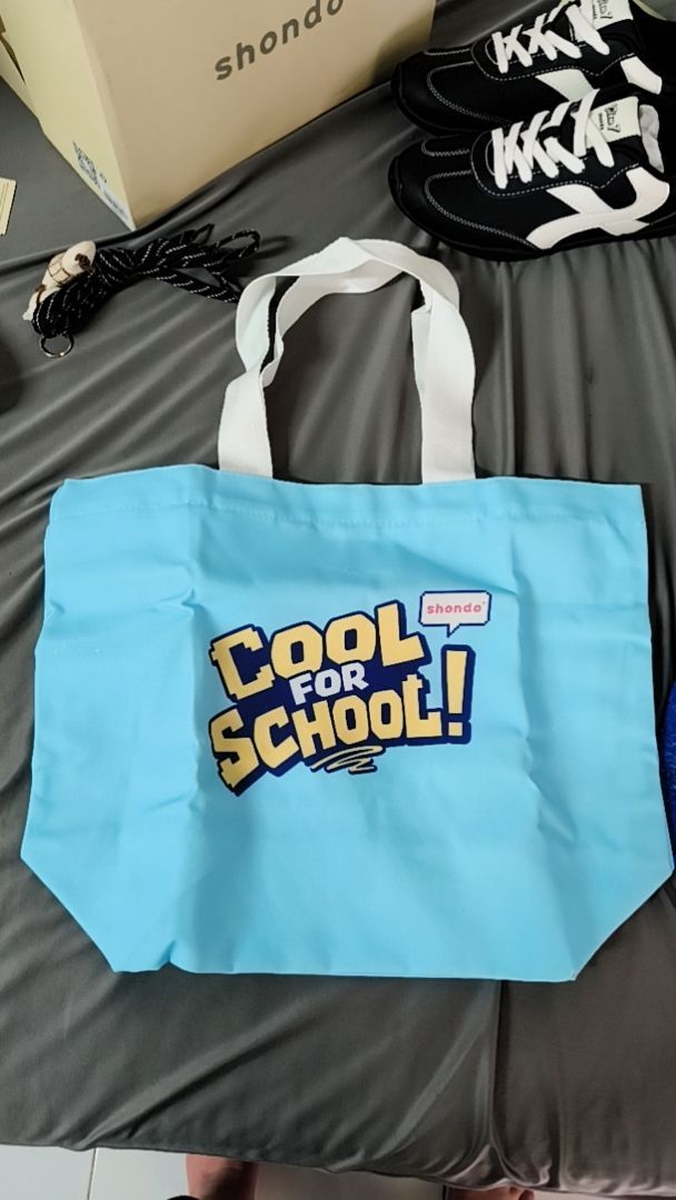 Mẫu túi tote Shondo Cool For School