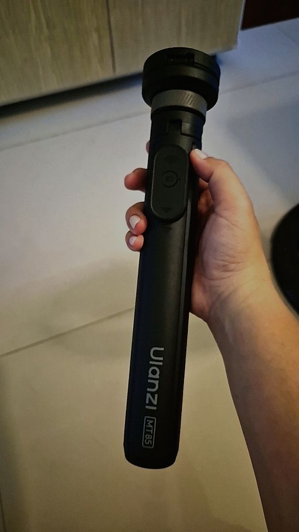 Cơ chế chân tự bung Ulanzi MT85