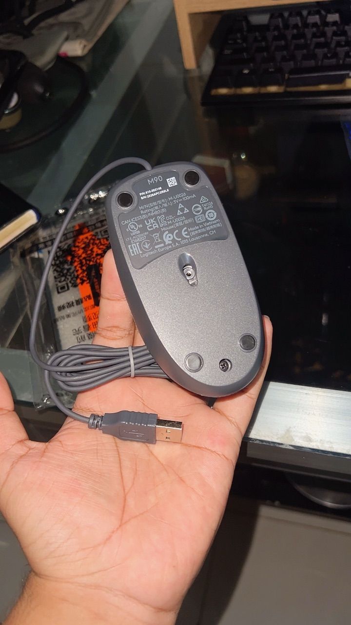 Kích thước chuột Logitech M90