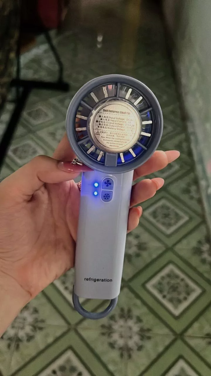 Màn hình LED của quạt