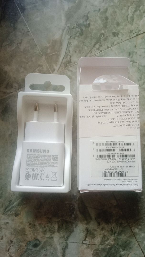 Cổng USB Type-C trên củ sạc Samsung