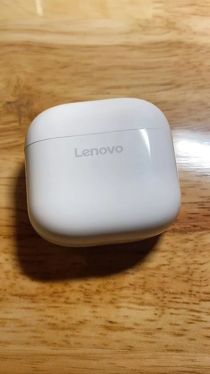 Lenovo LP23 - tai nghe close-up