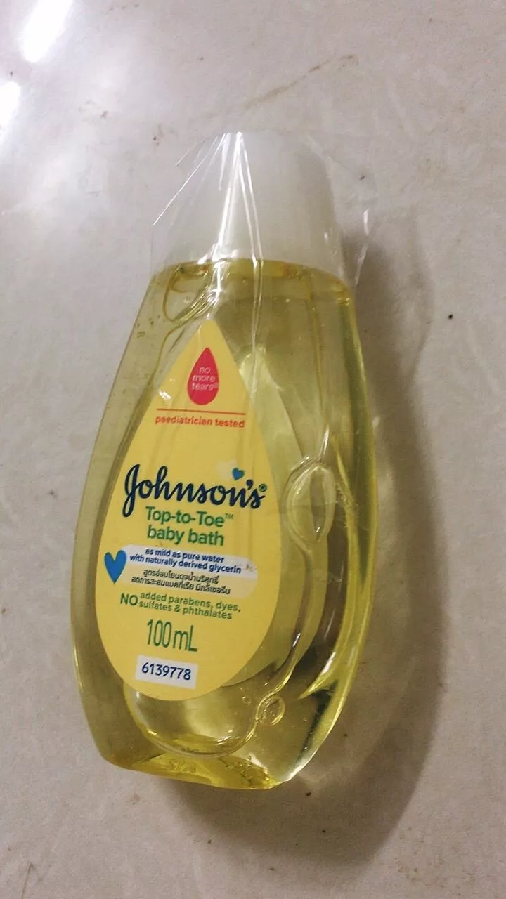 Sữa tắm gội Johnson's Baby Bedtime dùng cho bé và mẹ