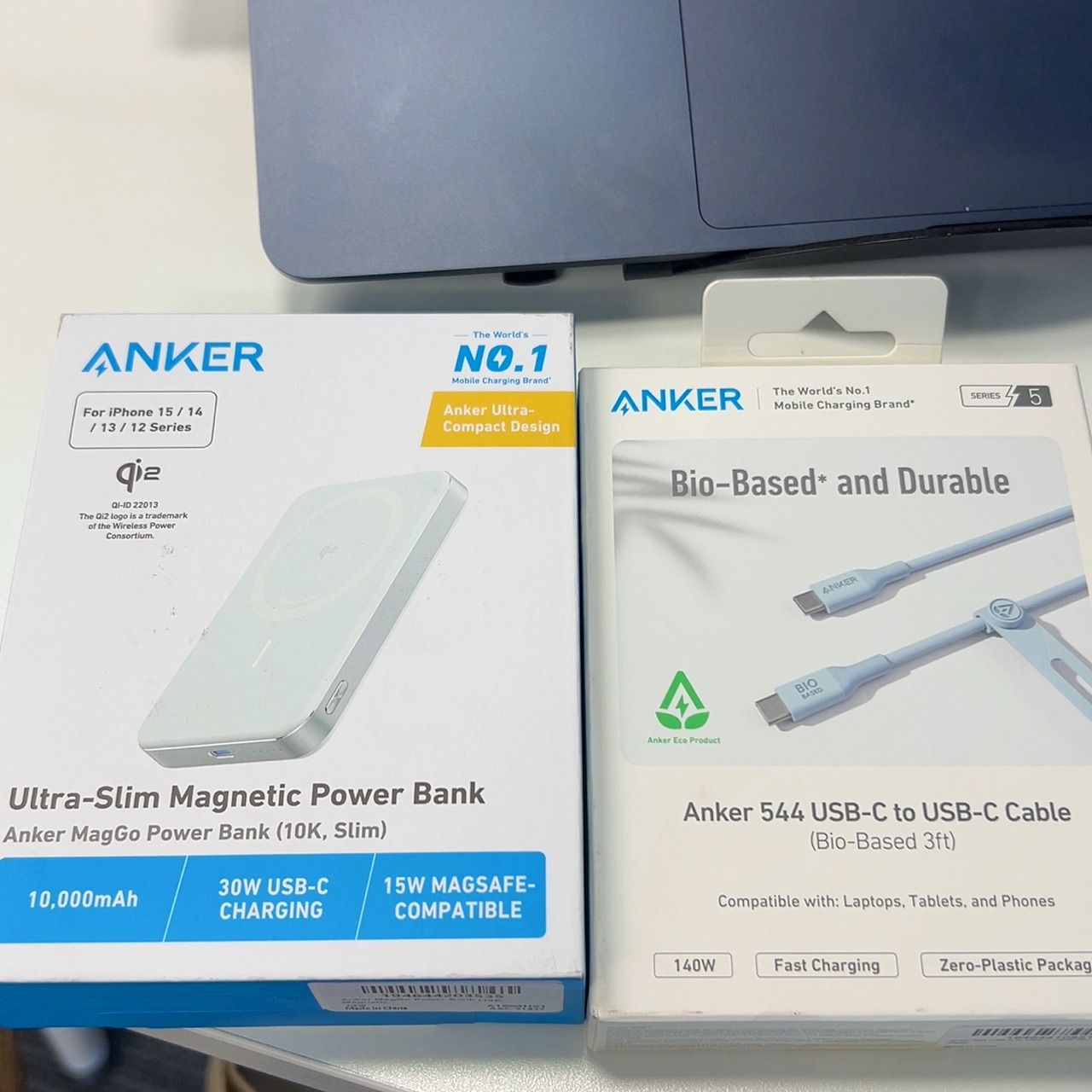 Pin dự phòng từ tính Anker